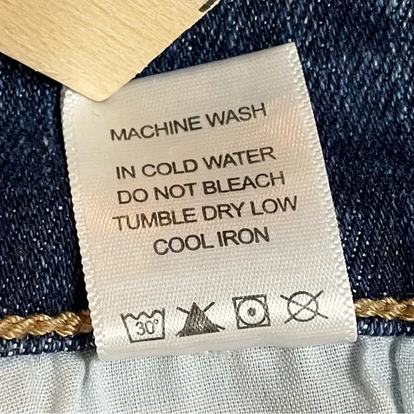 Judy Blue Shorts Distressed Blue Jean Shorts - Picture 9 of 14